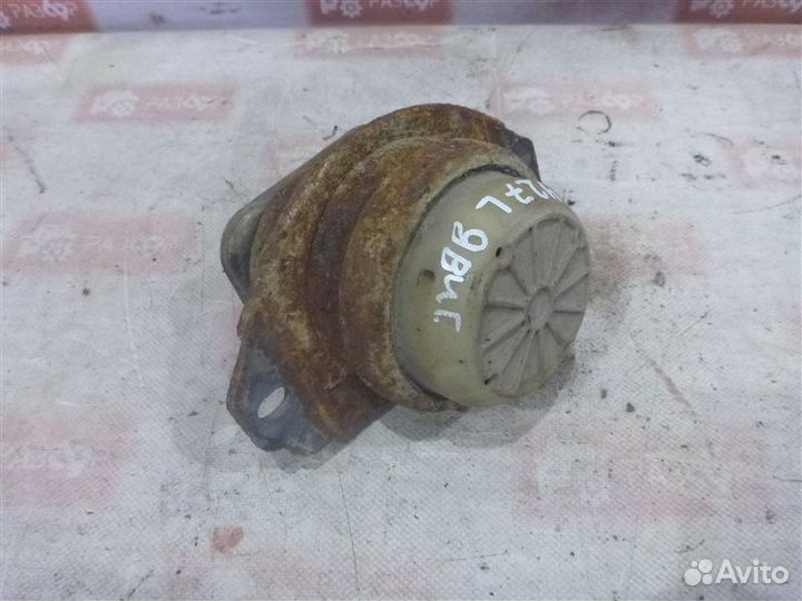 Опора двигателя левая Land Rover Discovery L319
