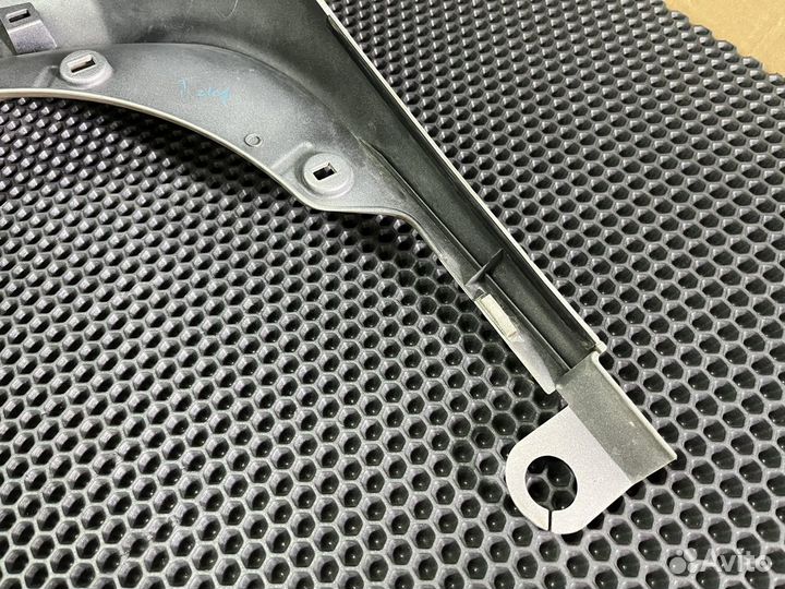 Накладка двери багажника Тойота Рав 4