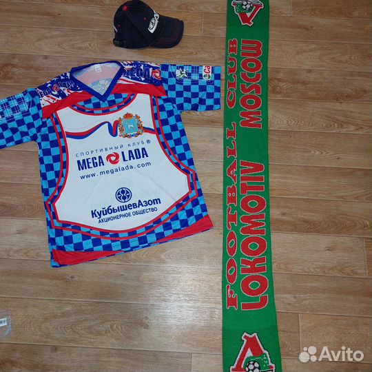 Фанатская атрибутика Мега Лада, Локомотив Москва