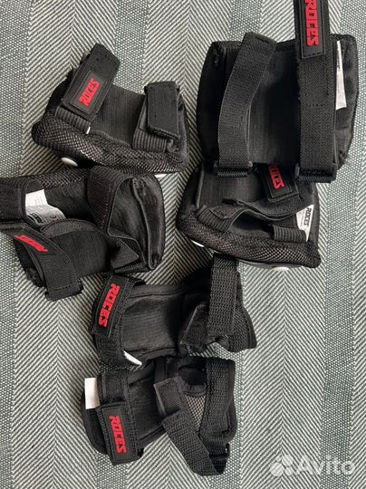 Комплект защиты детский для езды на роликах