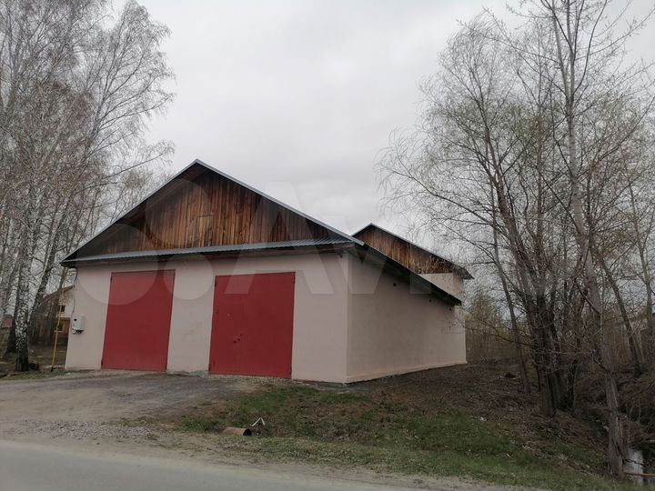 Гараж, > 30 м²
