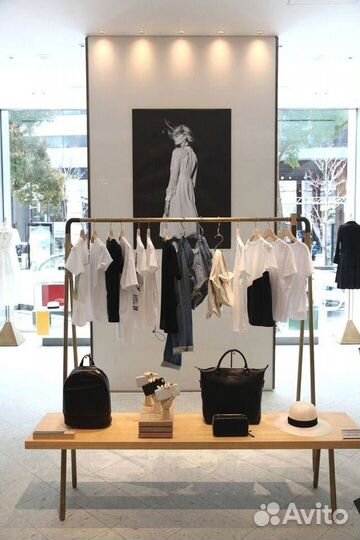 Оборудование для магазина одежды