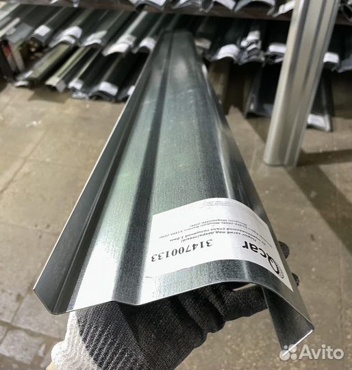 Порог правый Mitsubishi Pajero III (Montero) 1999