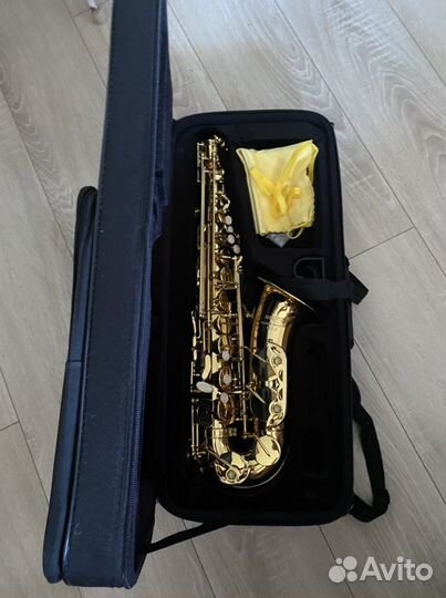 Саксофон альт Mercury