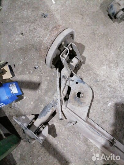 Балка задняя Renault Clio седан 1.4