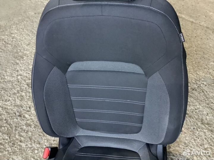 Сиденье переднее левое Renault Arkana пробег 46