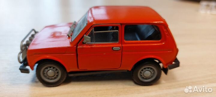 Масштабная модель автомобиля Ваз 21213 