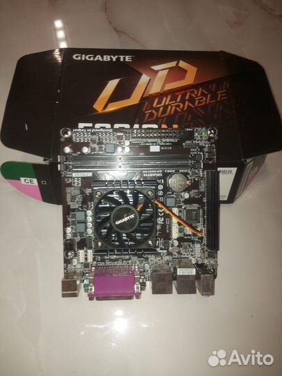 Материнская плата