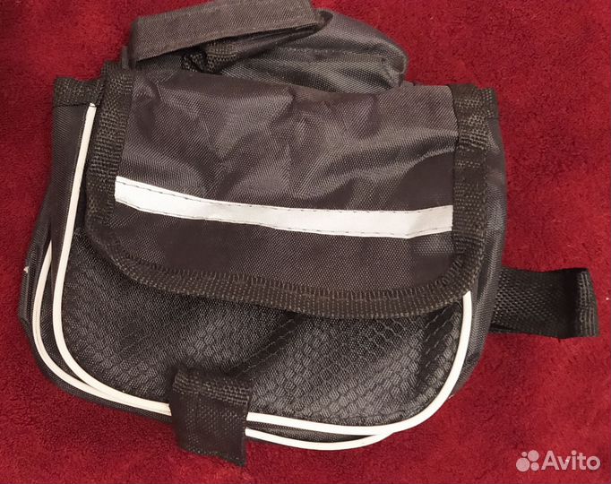 Маленькая сумка на велосипед