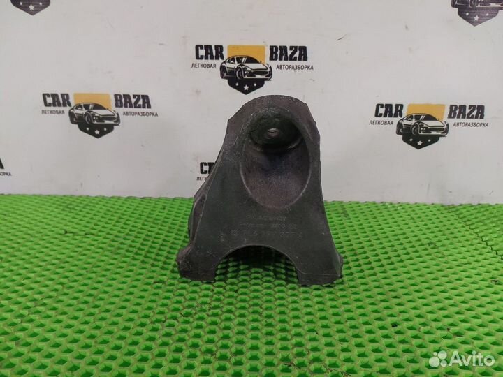 Кронштейн двигателя левый L Audi Q7 4L