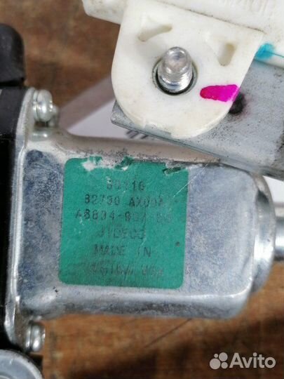 Стеклоподъемник задний правый Nissan Cube YZ11