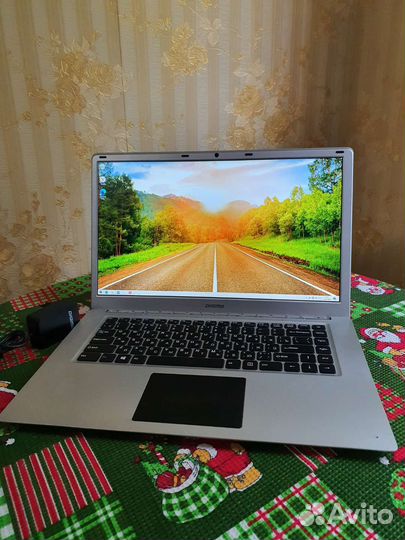 Ноутбук 15.6/IPS/FullHD/4ядра/SSD