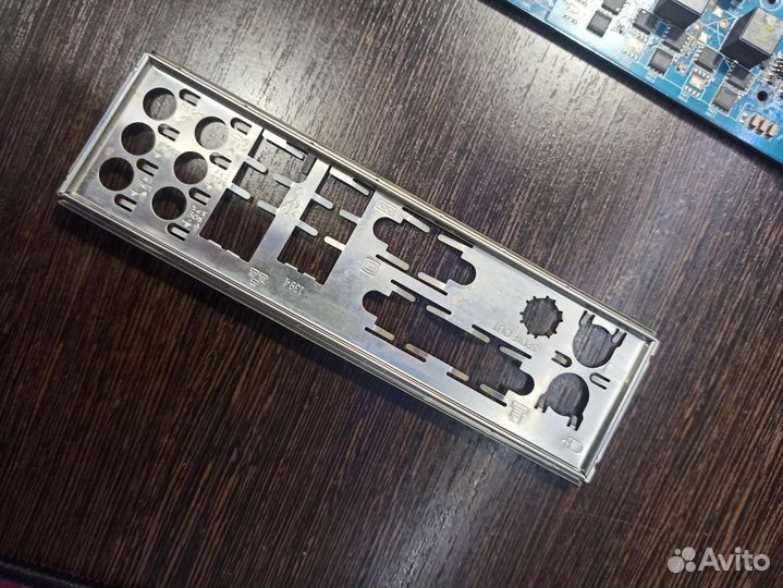 Материнская плата с процессором