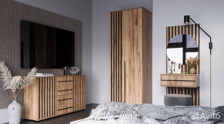 Туалетный столик с зеркалом