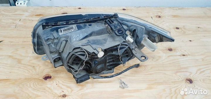 Фара правая BMW E87