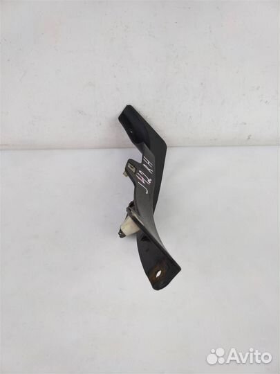 Брызговик передний правый ауди Q5