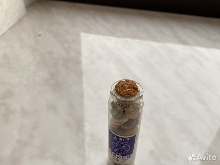 Баночка с камнями