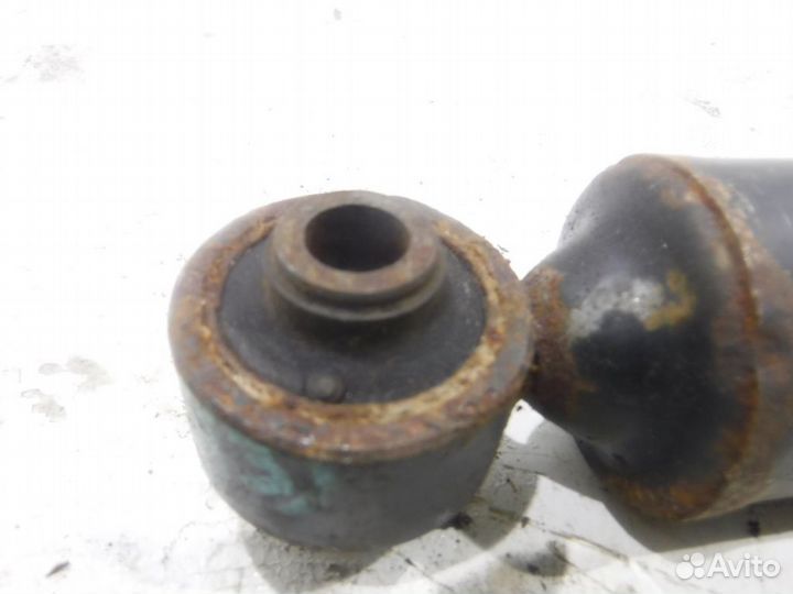 Амортизатор задний Тойота