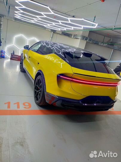 Оклейка авто пленкой