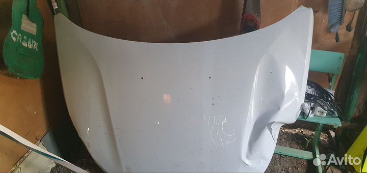 Капот На LADA vesta ng