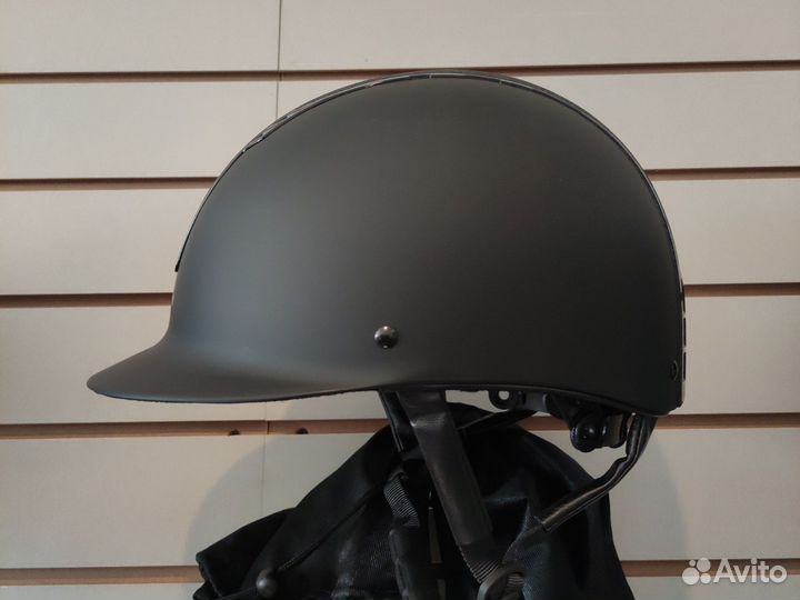 Шлем для верховой езды регулируемый