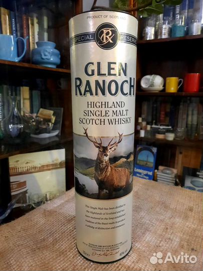 Тубы и коробки от виски и др.напитков