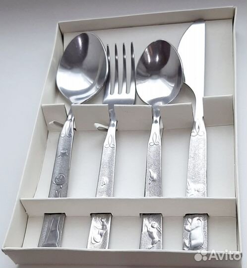 Набор столовых приборов 