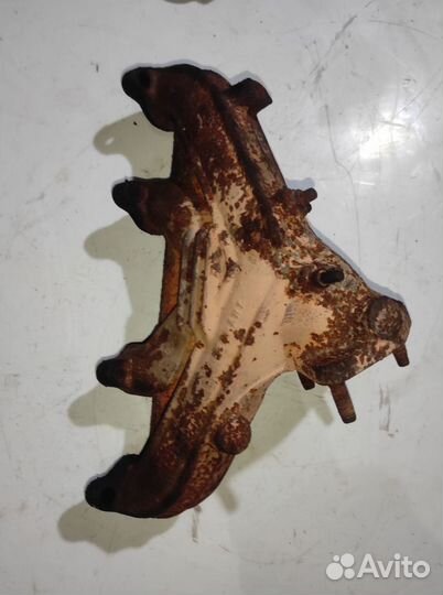 Коллектор выпускной Audi 80 (B3) 1.8 RN