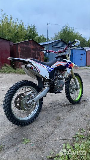 BSE J1
