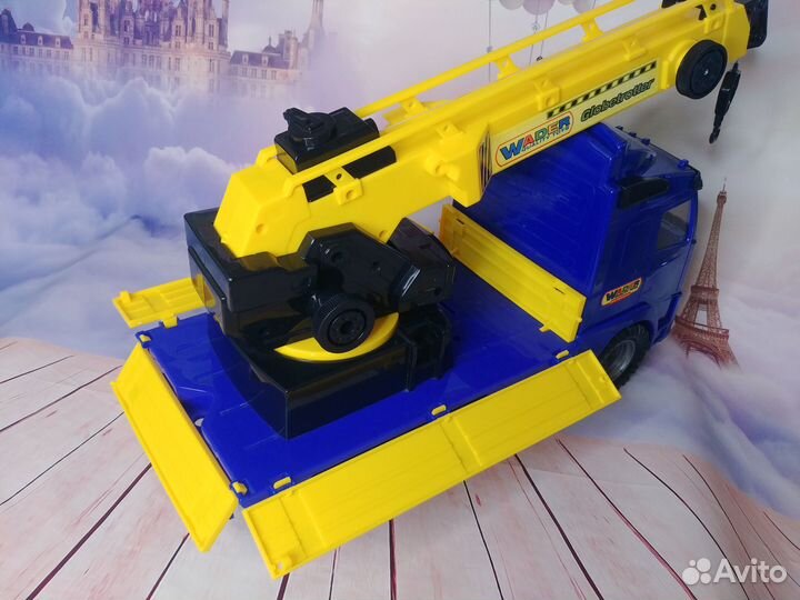 Подъемный кран Wader (Беларусь)