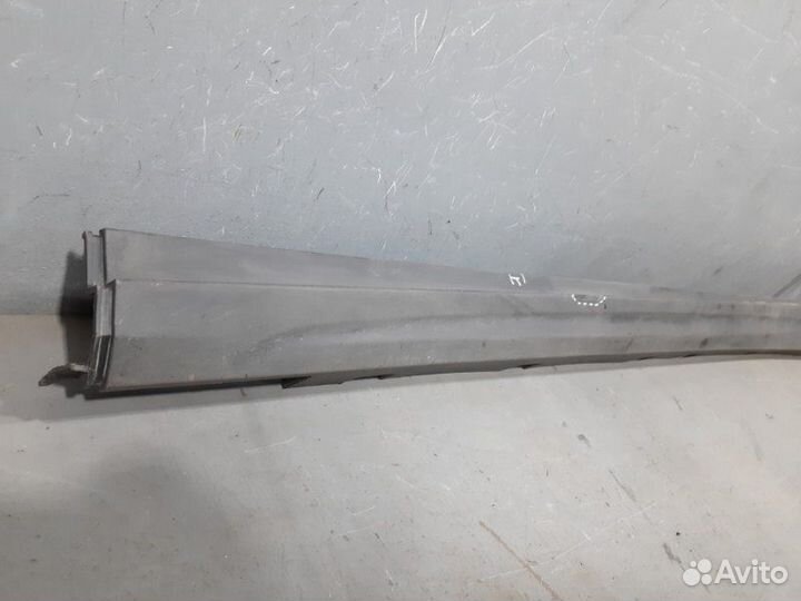 Накладка на порог (наружная) Geely Atlas