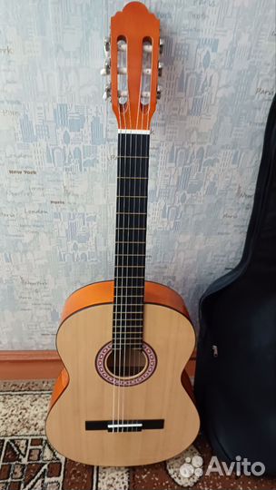 Классическая гитара бу