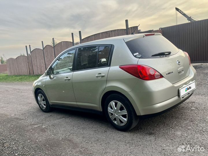 Nissan Tiida 1.5 AT, 2005, 190 000 км