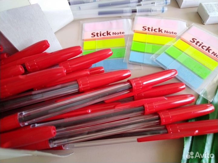 Новые ручки гелевые Шариковые Степлер Канцелярия