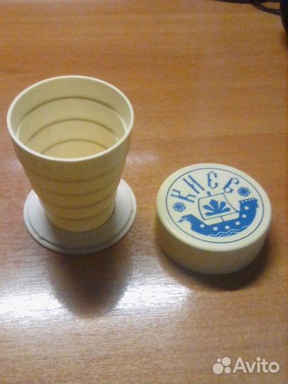 Стаканчик складной советских времён