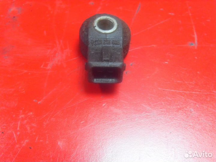Датчик детонации 0261231006 Volvo 460 1988-1996