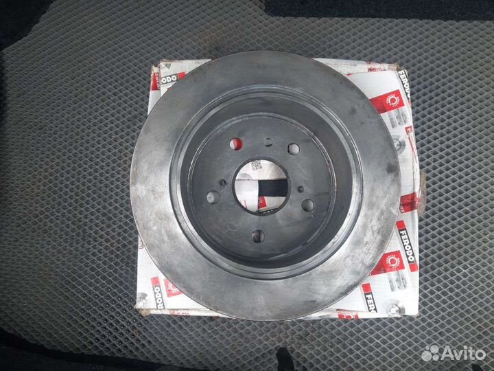 Задние тормозные диски Toyota Camry XV30/Lexus