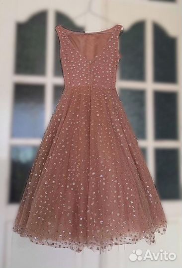 Платье вечернее