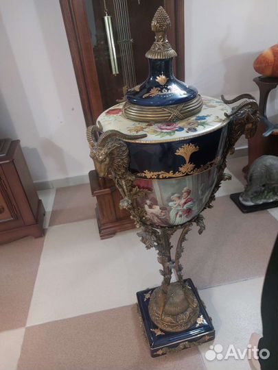 Ваза напольная фарфор