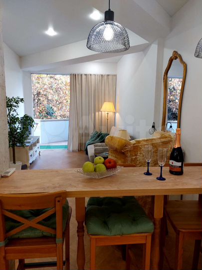 3-к. квартира, 82 м², 2/10 эт.