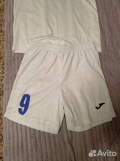 Футбольная форма на 8-10 лет (146 см)