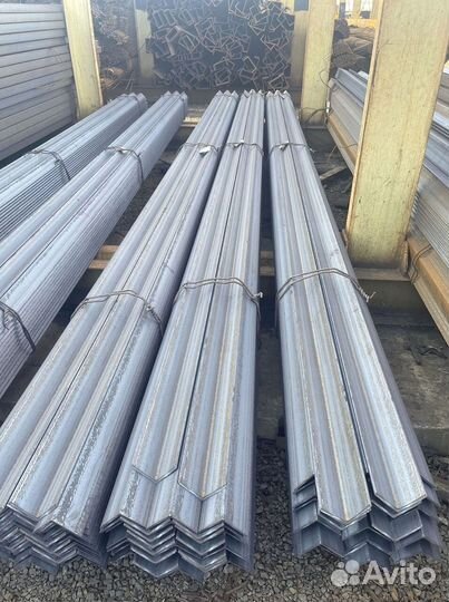 Уголок металлический 75х75х8 6 м Ст3