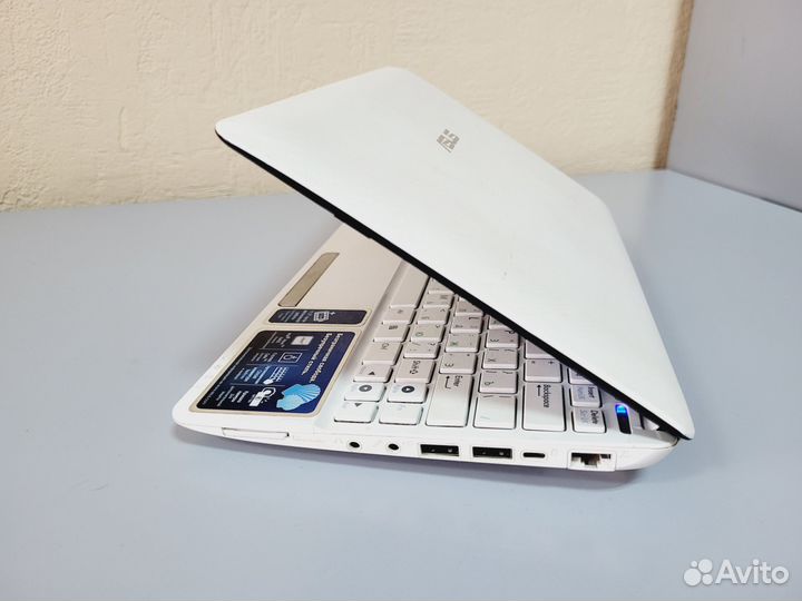 Нетбук Asus/батарея отличная