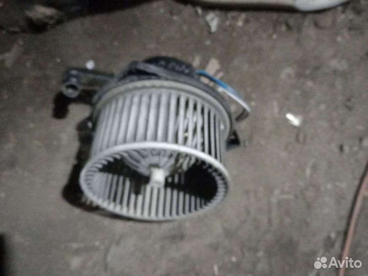 Мотор печки Nissan