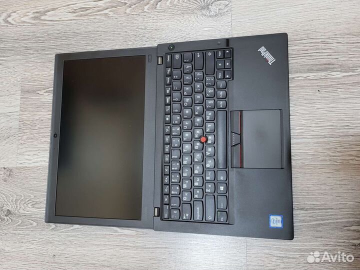 Lenovo Thinkpad x260/i7/8gb/SSD256