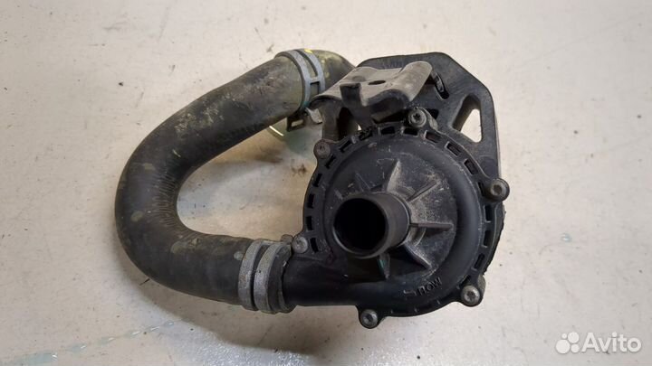 Насос водяной Tesla Model S