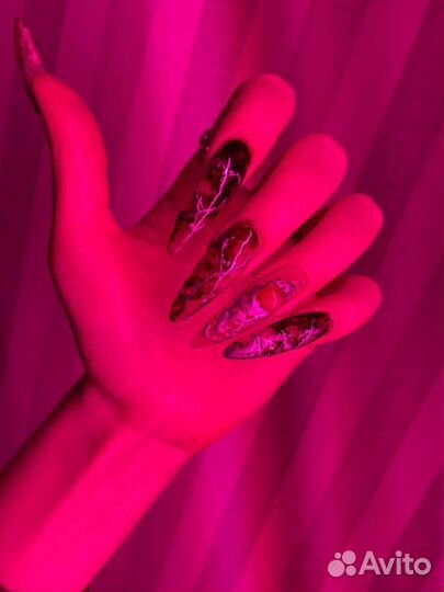 Мастер ногтевого сервиса