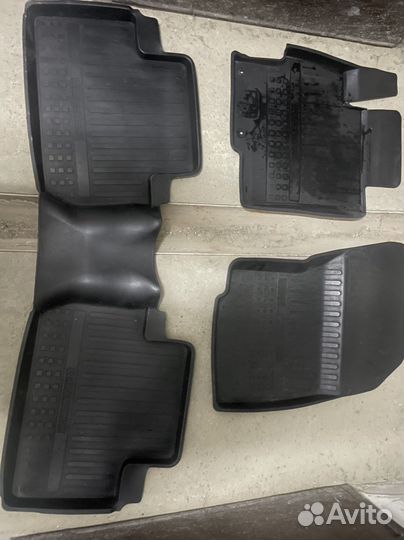 Автомобильные коврики outlander