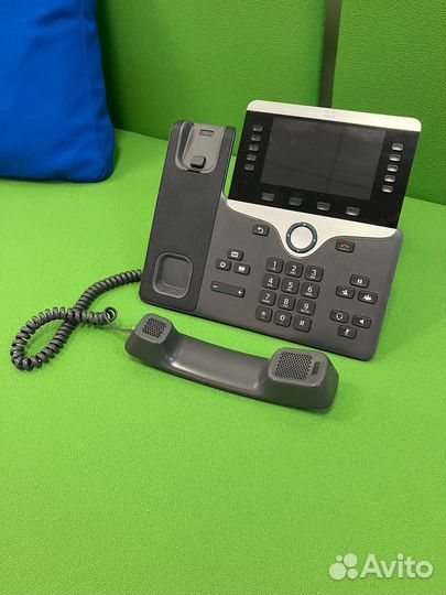 Телефон офисный настольный и конференц-телефон