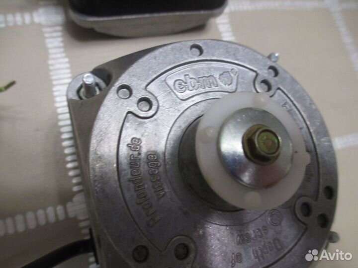 Двигатель вентилятора холодильника EBM A4Q200-AN01